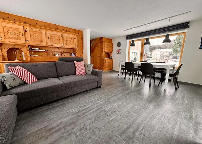 5 Zi Clavadels Bernina Appartement Pontresina