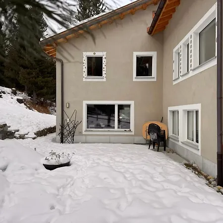 5 Zi Clavadels Bernina *